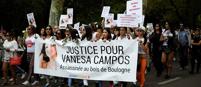 Marche a la memoire de Vanesa Campos, une prostituee trans de 36 ans, tuee dans la nuit du 16 au 17 aout au bois de Boulogne.  