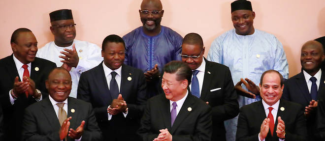 Le president chinois Xi Jinping a voulu frapper un grand coup en remettant 60 milliards de dollars dans le financement du developpement de l'Afrique.