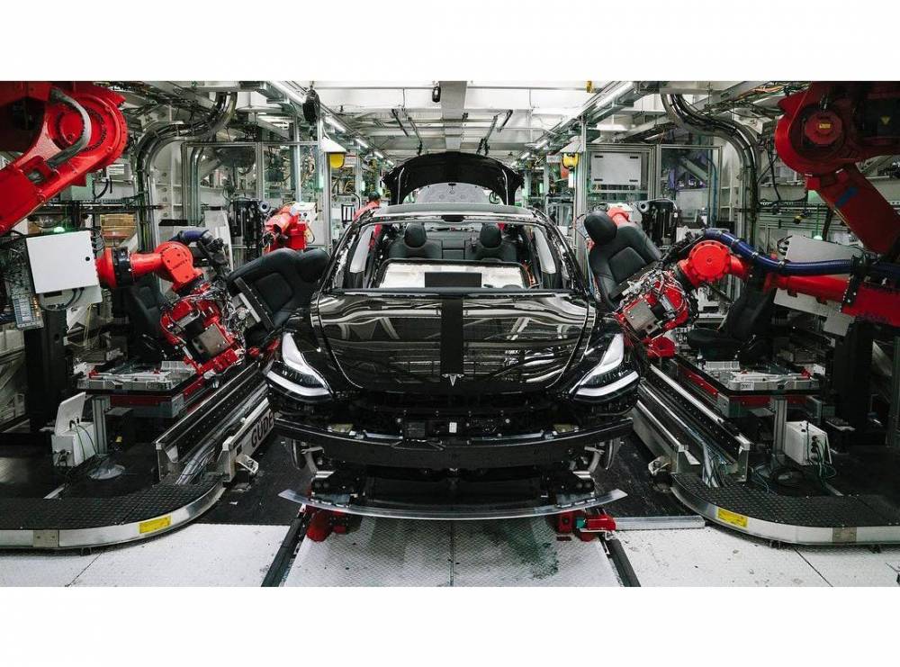 Très automatisée, la production de la Tesla Model 3 peine encore à décollerTrès automatisé ©  DR