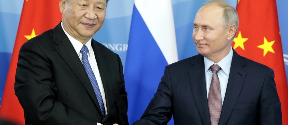 Moscou et Pekin veulent moins utiliser le dollar pour leur commerce