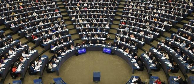 Valeurs de l'UE bafouees en Hongrie, le Parlement europeen lance une procedure
