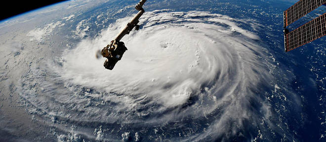 L'ouragan se trouve encore a 800 km des cotes americaines mercredi 12 septembre au soir.