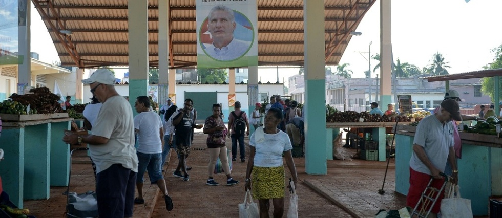 Cuba: 15.000 pommes vendues a un seul client, un supermarche sanctionne