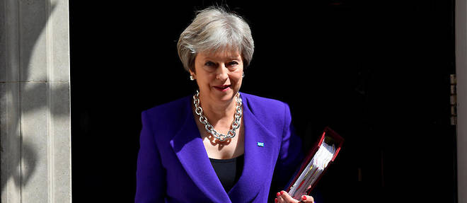 << Il est essentiel que le gouvernement s'organise de la maniere la plus efficace pour permettre au Royaume-Uni de sortir de l'Union europeenne >>, a declare Theresa May.