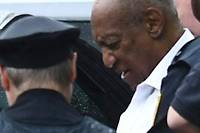 Bill Cosby, ancien &laquo;&nbsp;p&egrave;re de l'Am&eacute;rique&nbsp;&raquo; emprisonn&eacute; pour agression sexuelle