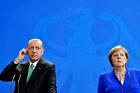 Merkel et Erdogan affichent une timide d&eacute;tente malgr&eacute; de &quot;profondes diff&eacute;rences&quot;