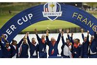  La joie de l'equipe europeenne lors de la premiere Ryder Cup de golf organisee en France, dans les Yvelines.   (C)ERIC FEFERBERG