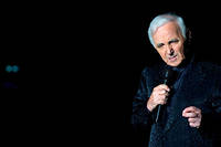 Charles Aznavour : le monstre sacre de la chanson nous a quittes