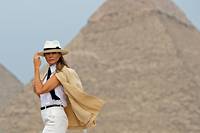 Melania Trump boucle sa tourn&eacute;e africaine en Egypte