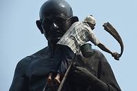 Des milliers de&nbsp;Malawites oppos&eacute;s&nbsp;&agrave; une statue de Gandhi