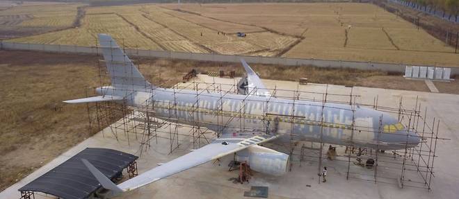 Chine: un paysan qui revait de piloter un avion finit par en construire un