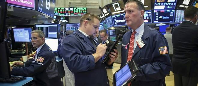 A Wall Street, l'indice Nasdaq plombe par Amazon et Alphabet