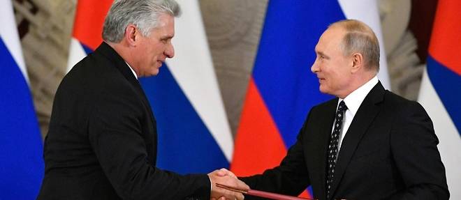 Au Kremlin, Poutine et le president cubain reaffirment leurs liens d'"allies strategiques"
