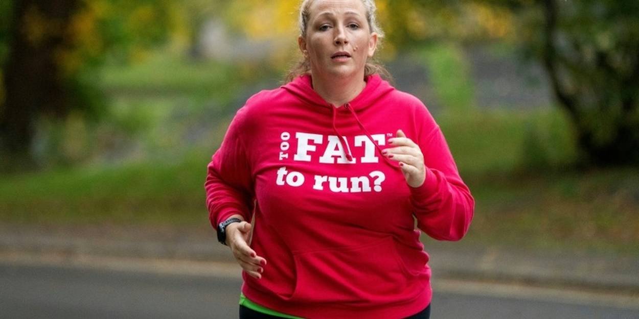 Trop grosse pour courir le marathon? Une Anglaise relève le défi