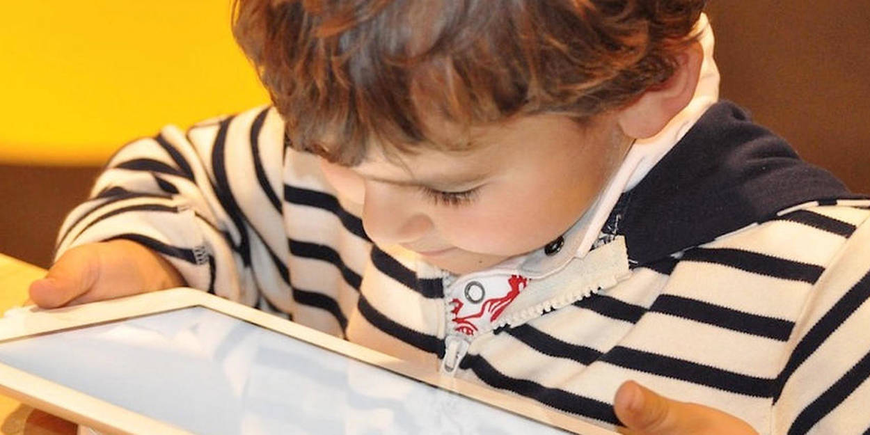 Les tablettes tactiles pour enfants : bonne ou mauvaise idée de