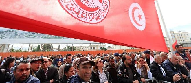 Le top depart d'un hiver social qui promet d'etre rude est donne ce 22 novembre 2018 par l'Union generale tunisienne du travail (UGTT) a Tunis.