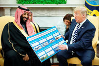  Le president americain Donald Trump, se vantant de l'etendue des ventes americaines d'armes a l'Arabie saoudite, en recevant le prince heritier saoudien Mohammed ben Salmane, dans le Bureau ovale, le 20 mars 2018.
(C)MANDEL NGAN