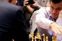Echecs: Carlsen remporte un 4e titre mondial et entre un peu plus dans la l&eacute;gende