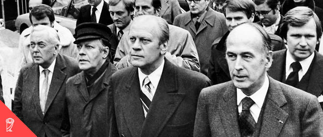 De gauche a droite, le Premier ministre britannique Harold Wilson et le chancelier allemand Helmut Schmidt, en 1975.