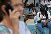 Coup d'envoi de l'internet mobile &agrave; Cuba, mais &agrave; des prix &eacute;lev&eacute;s