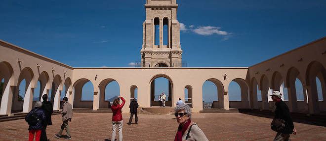 La chapelle de Santa Cruz qui surplombe Oran, en Algerie, vient d'etre renovee par l'Eglise avec l'aide de l'Etat algerien. 