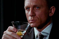 La science le confirme, James Bond boit beaucoup trop