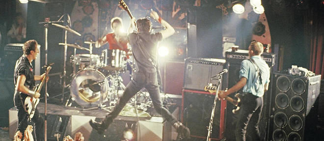 The Clash en concert lors du 16 Tons Tour, en juin 1980.