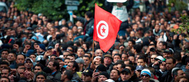 En Tunise, la contestation sociale prend de plus en plus d'ampleur en raison des difficultes que rencontrent au quotidien les citoyens.