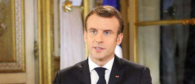 Emmanuel Macron s'adressant a la nation.