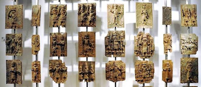 Plaques de bronze de Benin City, dans la collection du British Museum.