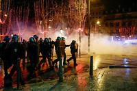  Les Champs-Elysees sont devenus le symbole des manifestations des Gilets jaunes.  (C)SAMEER AL-DOUMY