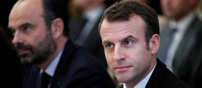 La confiance des Francais en Emmanuel Macron (+ 5) et Edouard Philippe (+ 7) repart a la hausse debut janvier apres l'effondrement du mois precedent, et en pleine crise des Gilets jaunes, selon un sondage Ifop-Fiducial diffuse mardi.