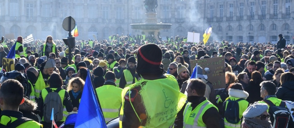 Bordeaux Un Petit Paris Et Bastion Gilet Jaune Le Point