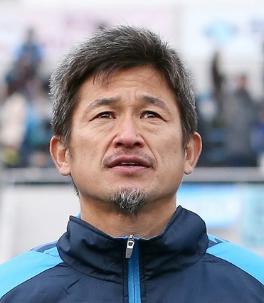 Japon: a bientot 52 ans, Miura prolonge d'un an avec son club