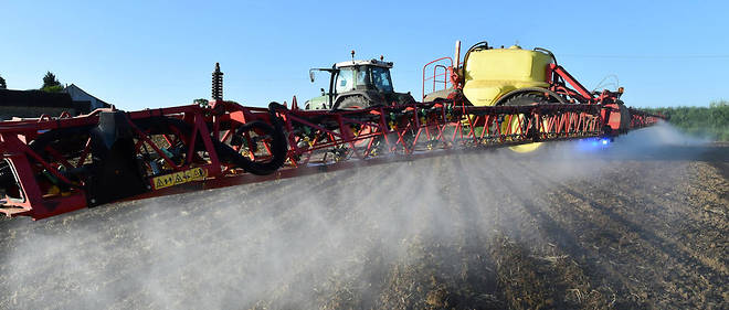 Pulverisation en France d'herbicide concernant du glyphosate