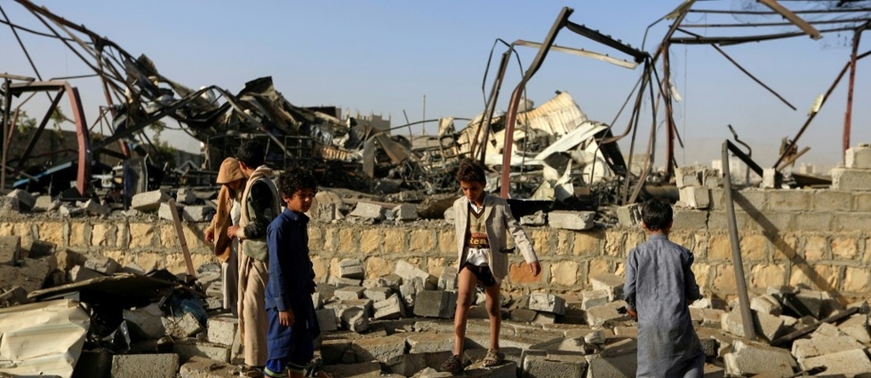 La coalition menee par Ryad dit avoir "detruit" des sites de drones au Yemen