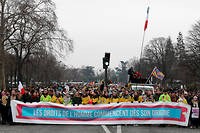 Des milliers d'anti-avortement manifestent &laquo;&nbsp;pour la vie&nbsp;&raquo; &agrave; Paris