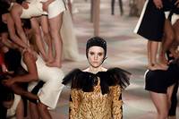Haute couture &agrave; Paris: Dior invite au cirque, Asia Argento d&eacute;file pour Grimaldi