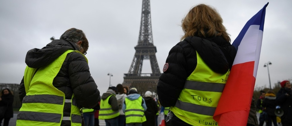 Les Gilets Jaunes Tiraillés Mais Déterminés Avant Leur