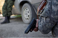  Un milicien pro-russe en Crimée en mars 2014.  ©Andrew Lubimov/AP/SIPA