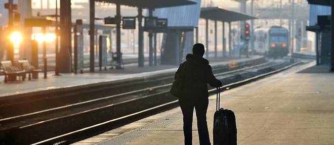 Les 260 passagers d'un TGV Paris-Lille arrivent avec cinq heures de retard