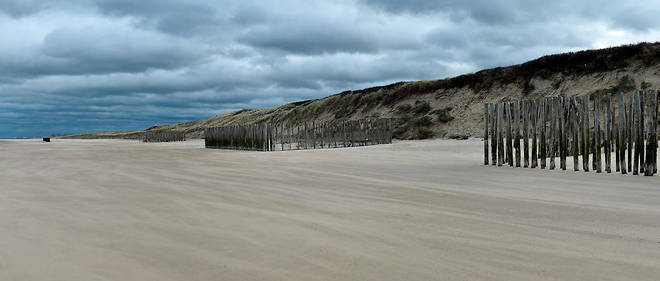 C'est sur cette plage du nord de la France que de nombreuses munitions datant de la Seconde Guerre mondiale ont ete retrouvees.