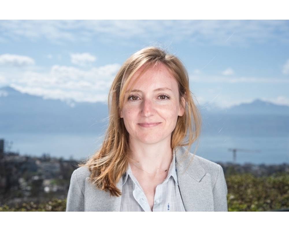 Marie Maurisse, journaliste, avait déjà été auteure de "Bienvenue au paradis!", uneenquête sur la vie des Français en Suisse. Lausanne, 12 avril 2016. © François Wavre | lundi13 DR