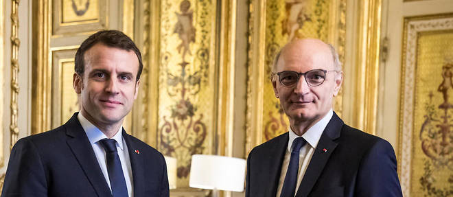 Le president de la Republique Emmanuel Macron envisage de nommer Didier Migaud au Conseil constitutionnel, ouvrant alors un jeu de chaises musicales a la Cour des comptes et a la Commission europeenne.