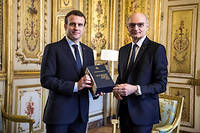 Conseil constitutionnel, Commission europ&eacute;enne&nbsp;: Macron bouge ses pions