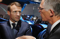 Macron d&eacute;fend la fili&egrave;re Europe des batteries et de la voiture autonome
