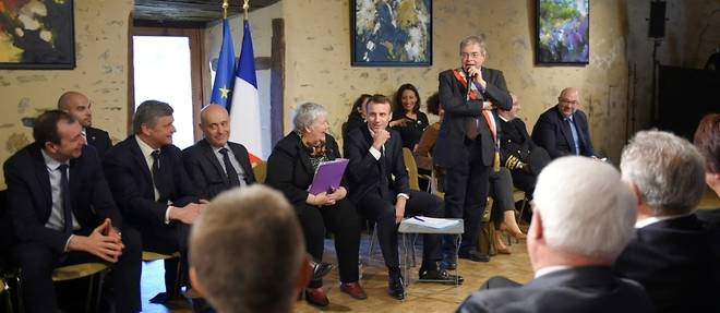 Grand debat acte 7: Macron replonge dans les maux de la France rurale