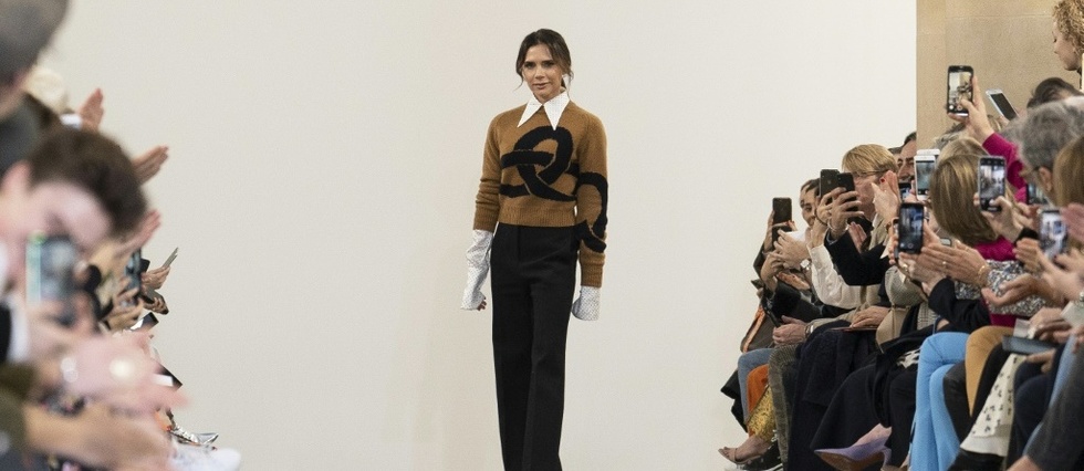 Victoria Beckham convoque les seventies a la Fashion Week de Londres