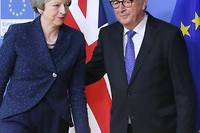 Brexit : Theresa May va tenter d'amadouer Bruxelles sur l'accord de divorce