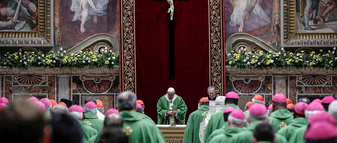 Le pape Francois lors du synode au Vatican le 24 fevrier 2019.